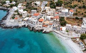 Arapis Rooms & Suites