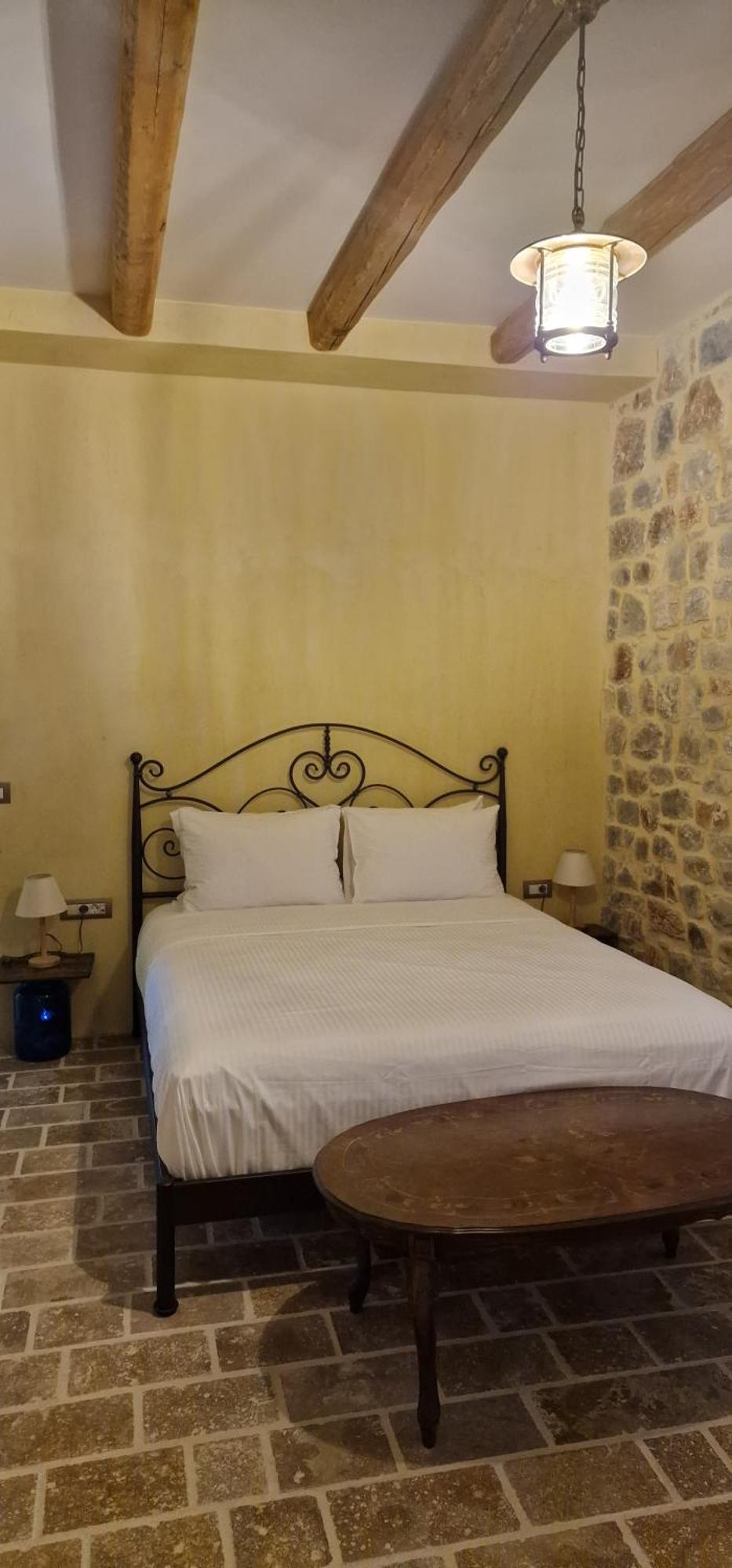 Arapis Rooms & Suites Agios Kiprianos Esterno foto